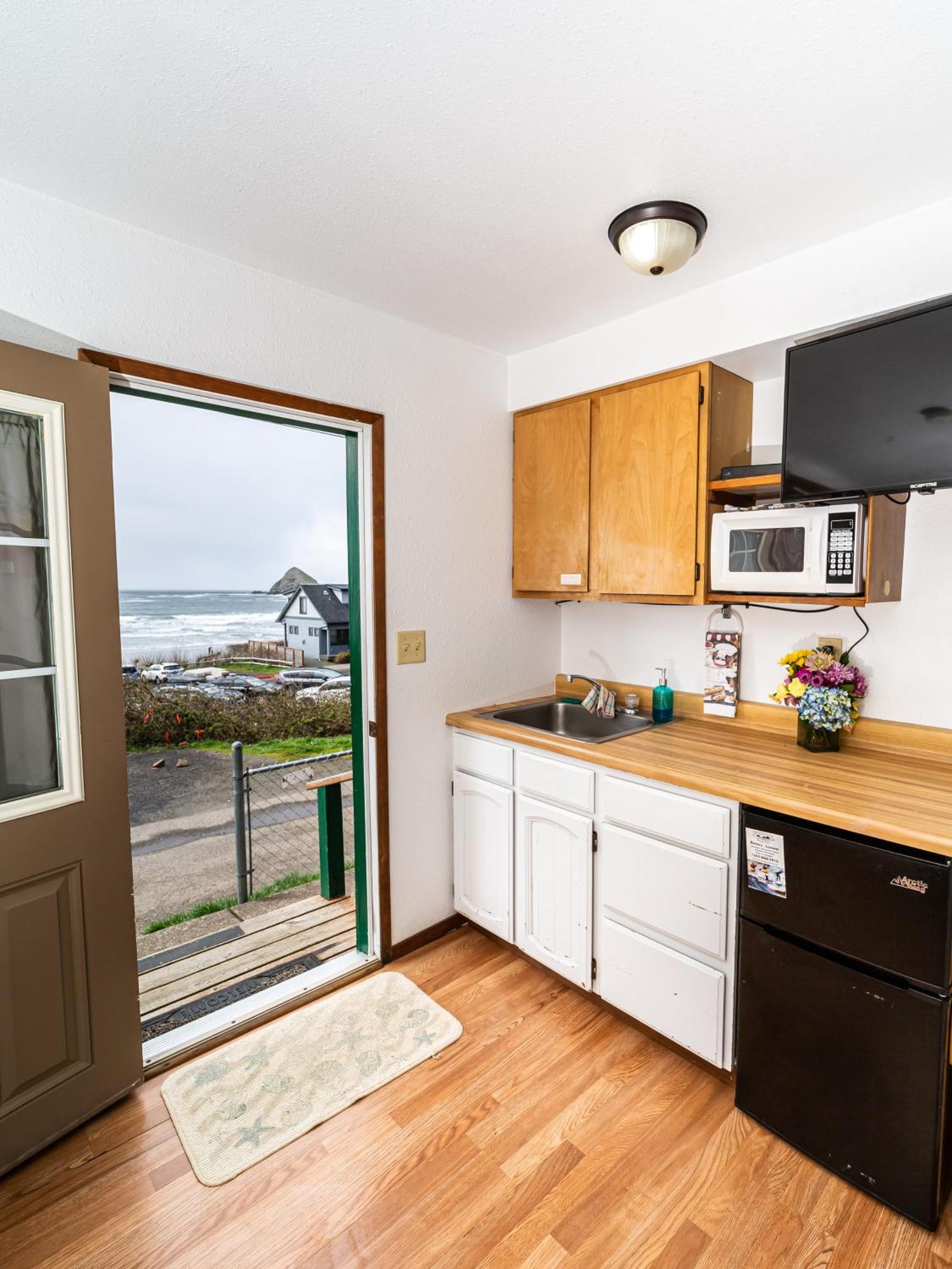 Oceanside Ocean Front Cabins Esterno foto